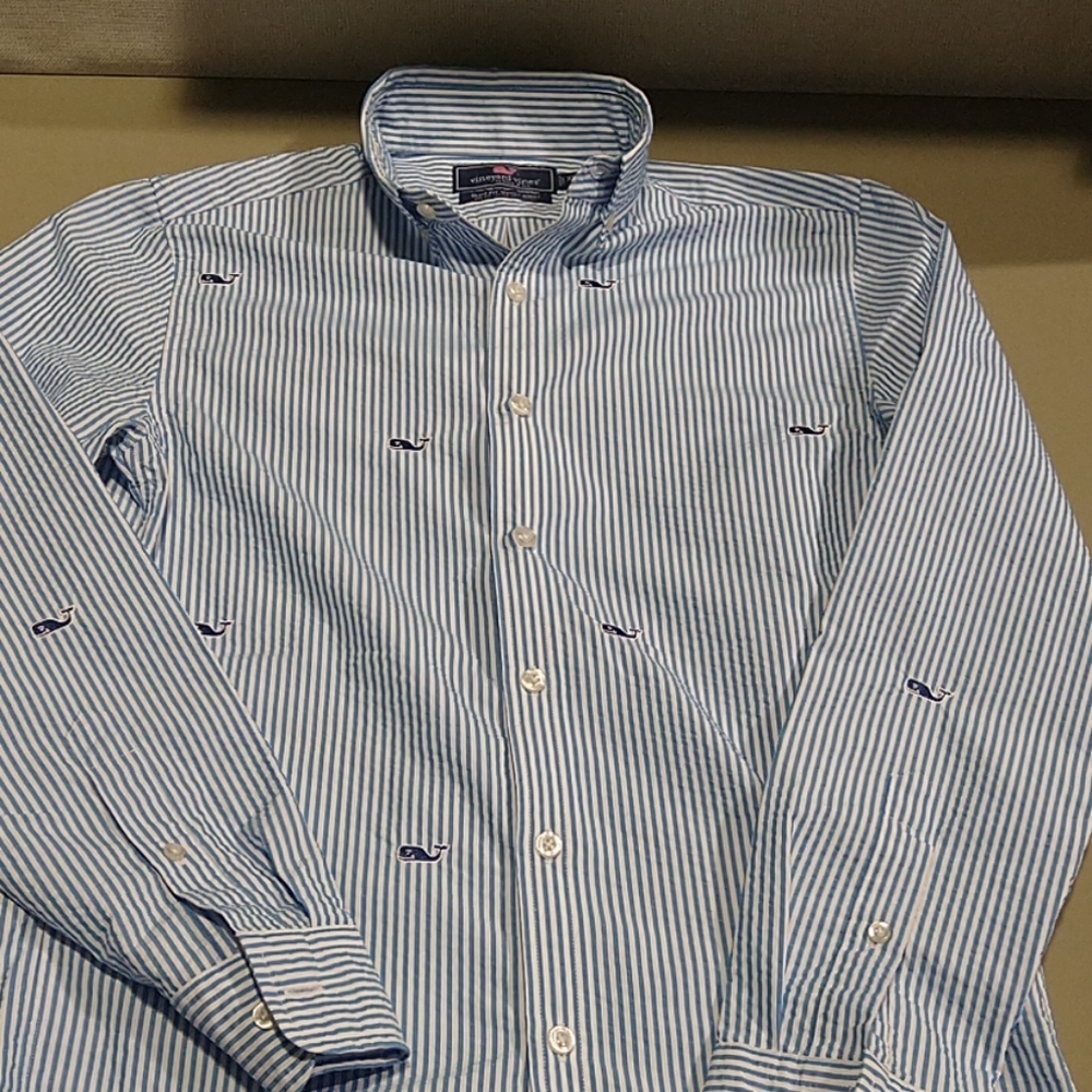 Vineyard Vines slim fit whale shirt size XS